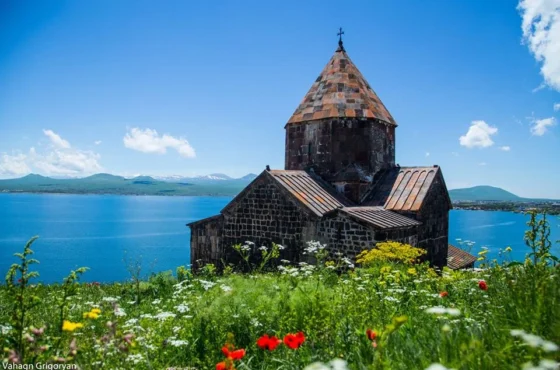 Դիլիջան, Պարզ լիճ, Հաղարծին, Գոշավանք, Սևանավանք + Նավարկություն + Եղնիկների պուրակ   6000 ԴՐԱՄ